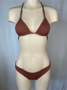 Sleek Triangle Bikini Set in Rust Brown